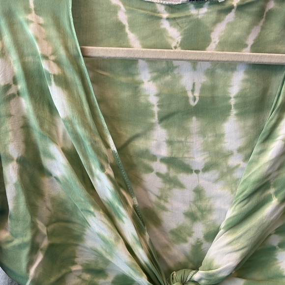 Cropped wrap top - Picture 4 of 5